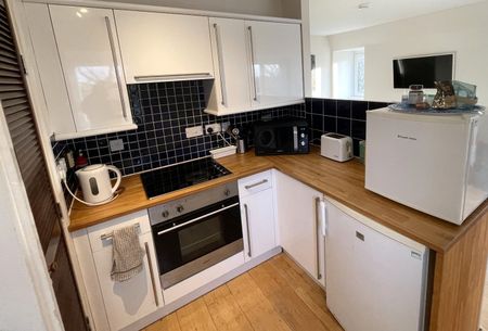 1 Bed Flat, Cleveden Drive, G12 - Photo 2