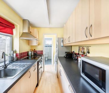 2 bedroom end of terrace house to rent - Photo 6