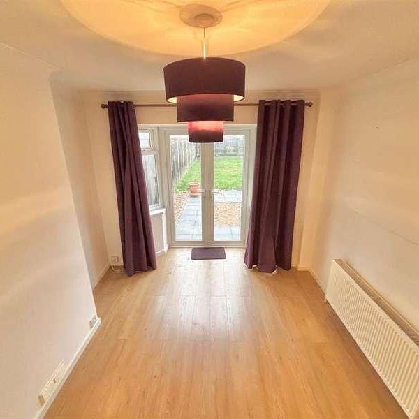 Brackley Road, Bedford, MK42 - Photo 1