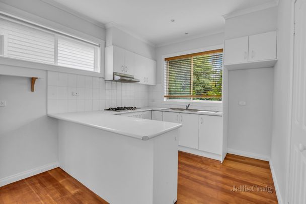 1/10 Cooper Street, Brunswick West - Photo 1