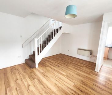 2 bedroom terraced house to rent - Photo 6