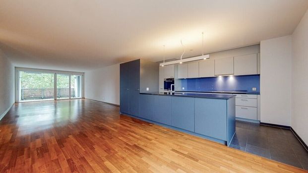 Luminous house with plenty of space and charm - Photo 1