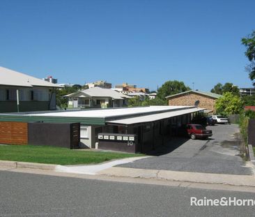 TWO BEDROOM UNIT, FULLY FURNISHED! - Photo 5
