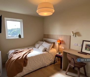 1 bedroom in a house share to rent - Photo 5