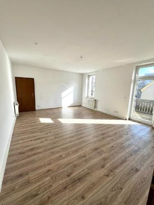 Gemütliche Zweiraumwohnung mit Balkon! - Photo 1
