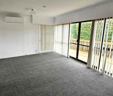 3 Bedrooms in PAKURANGA - Photo 1
