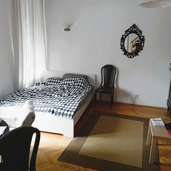 Zařízený byt 1+1 k pronájmu Praha 2, blízko metra I.P. Pavlova - Photo 1