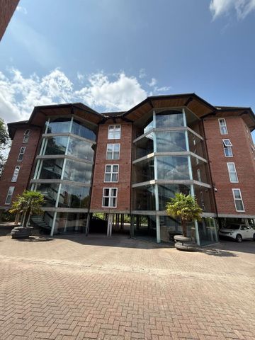 forest edge Sneyd Street, Stoke-On-Trent - Photo 5