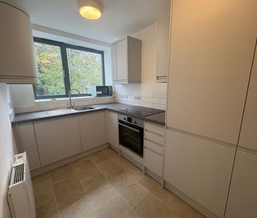 1b Sydenham Road , Guildford, GU1 - Photo 1