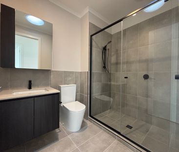 Perfect Townhouse To Call Home **APPLY FOR THIS PROPERTY NOW** - Photo 1