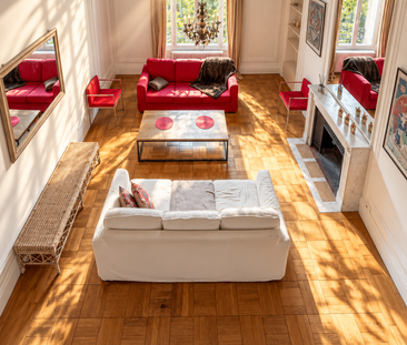 Appartement ancien de 85 m² à Paris - Photo 4