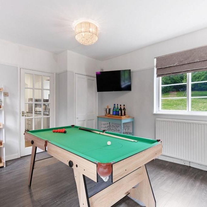 5 bedroom detached house to rent - Photo 1