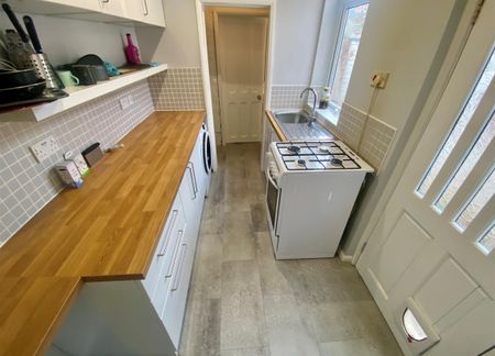 Sovereign Road, Earlsdon, Coventry - Photo 5