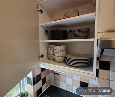 2 bedroom flat to rent - Photo 5