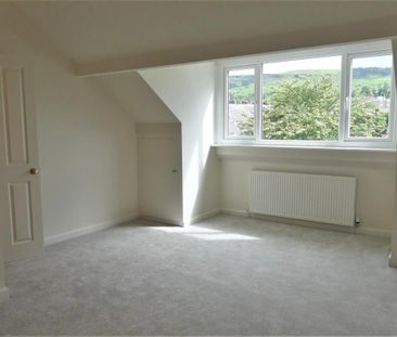 2 bedroom terraced house to rent - Photo 4