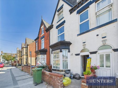 1 bedroom Flat To Let - Photo 4