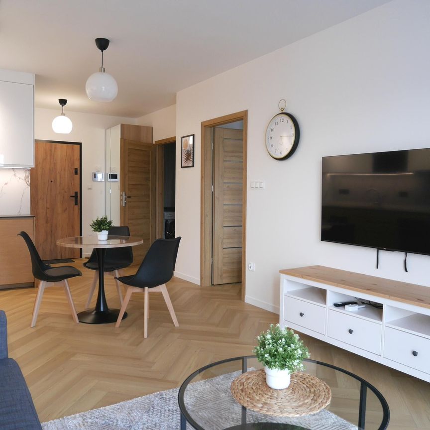 Nowe mieszkanie 2 pokojowe z garażem i klimatyzacją w ścisłym Centrum - Photo 1