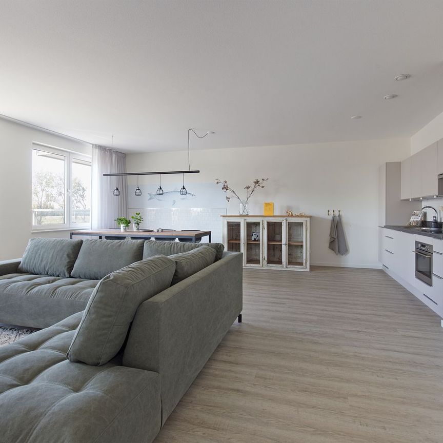 Appartement te huur: Mary van der Sluisstraat 272 1095 ME Amsterdam - Photo 1