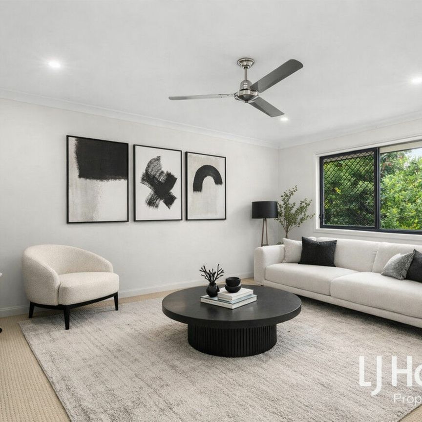Two Living Areas in a Prime Yarrabilba Location - Photo 1