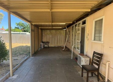 Kenwick - Photo 2