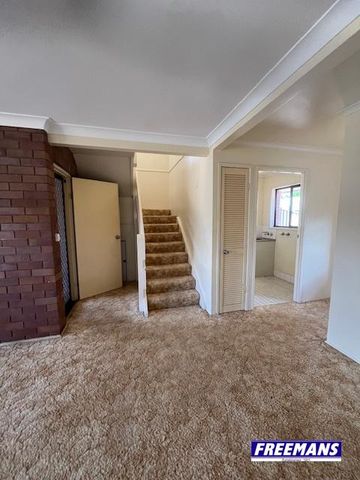 Unit in Complex – Break Lease - Photo 4