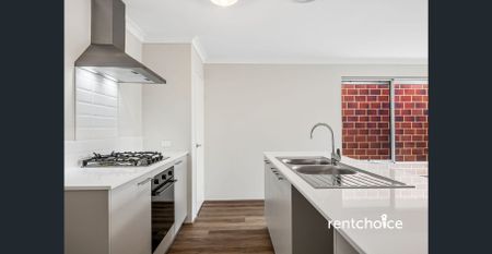 Brand New 4x2 Family Home – Comfort, Style & Convenience - Photo 5