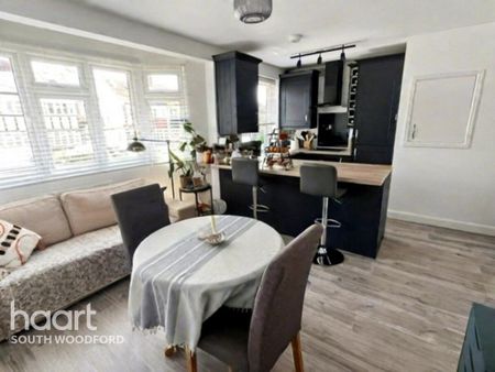 2 bedroom maisonette to rent - Photo 5