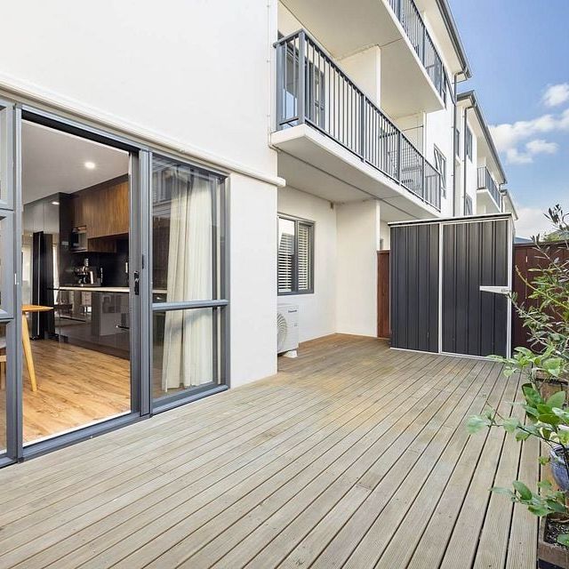 2 bedroom apartment in Mt Wellington - Photo 1