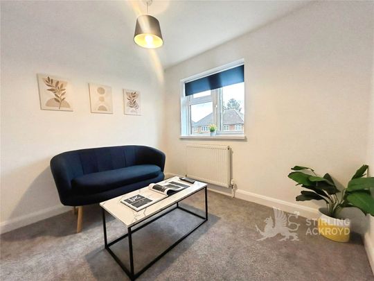 Rydes Avenue, Guildford, Surrey, GU2 9SR - Photo 1