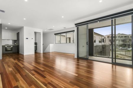 Unit 3/2 Pitches Street, Moonee Ponds. - Photo 5