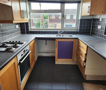 3 bedroom semi-detached house to rent - Photo 4