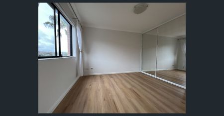 Modern & North Facing in Central Coogee Locale - Photo 3