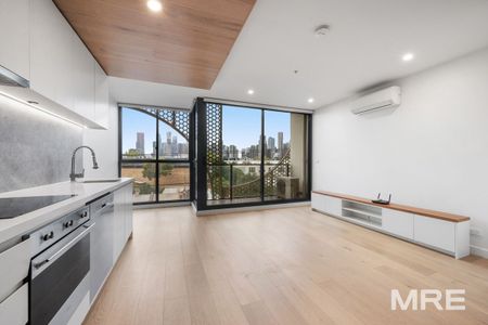 Gorgeous apartment at The Wallace - Photo 5