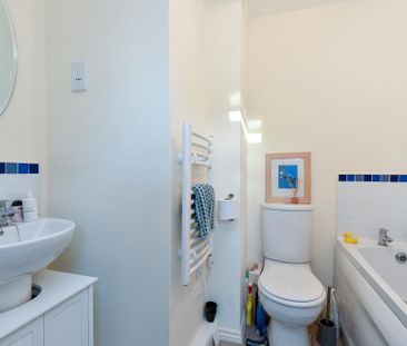 2 bedroom apartment to rent - Photo 6