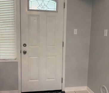 For Lease - 137 Ducatel Crescent, Ajax, Ontario - Photo 6
