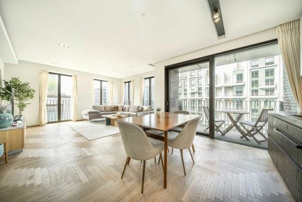 Lewis Cubitt Walk, Bloomsbury, N1C - Photo 1