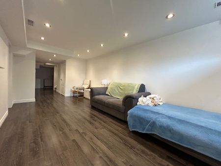 For Lease - 3077 Hawktail Crescent, Mississauga, Ontario - Photo 3