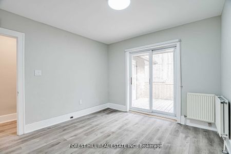 For Lease - 8 Poplar Plains Crescent Unit# Upper, Toronto, Ontario - Photo 4