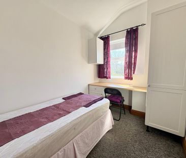 3 bedroom terraced house to rent - Photo 6