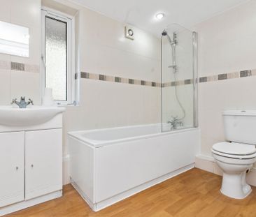 Apartment 20, Widnes - Photo 2