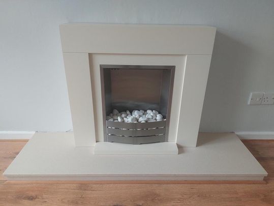 3 bedroom semi-detached house to rent - Photo 1