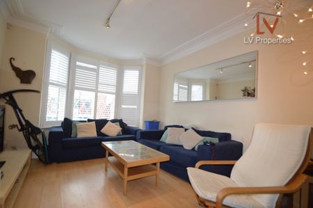 Hartley Crescent - Photo 3