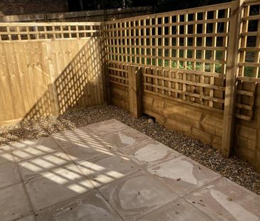 3 bedroom terraced house to rent - Photo 3