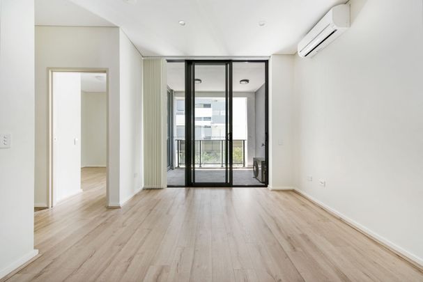 204/8 Amelia Street, Waterloo - Photo 1