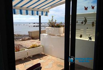 ** To rent 1 bedroom beach front house in Las Galletas