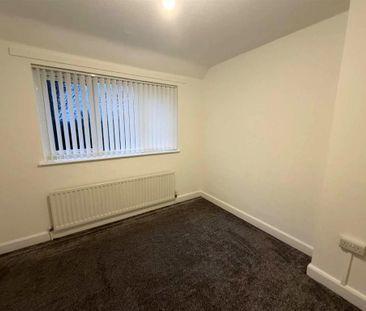 2 bedroom semi-detached house to rent - Photo 4