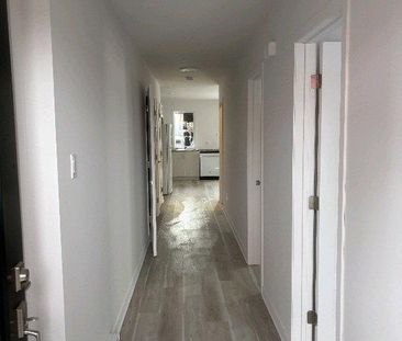 4 1/2 à louer non fumeur - Photo 2