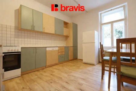 Pronájem průchozího pokoje v domě 3+1 ul. Brigádnická, zařízený, zahrada, sklep, Brno-Řečkovice a Mokrá Hora - Fotografie 3
