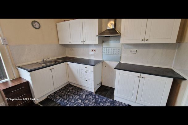 Room in a Shared House, Kings Rd, B25 - Photo 1