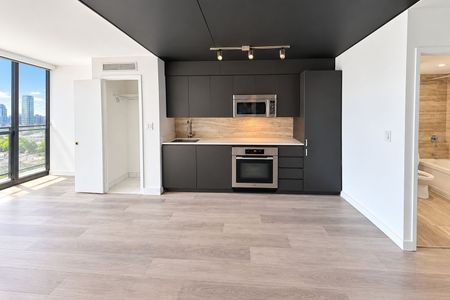 For Lease - 15 Iceboat Terrace Unit# 1033, Toronto, Ontario - Photo 3